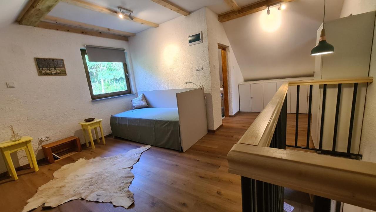 Forestside House Gacka With Relax Area Sinac 외부 사진